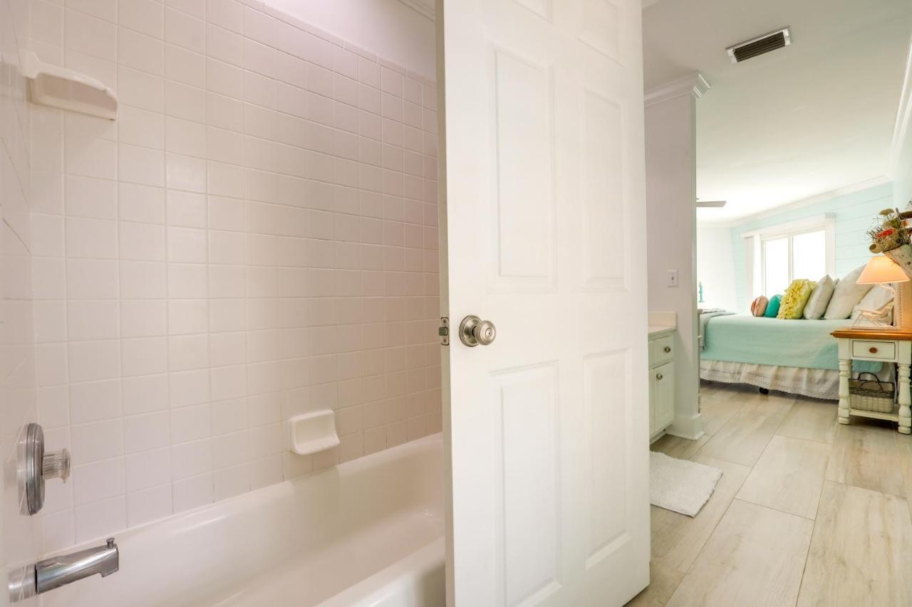 Pet-Friendly Jekyll Island Abode - Walk To Beach! Экстерьер фото